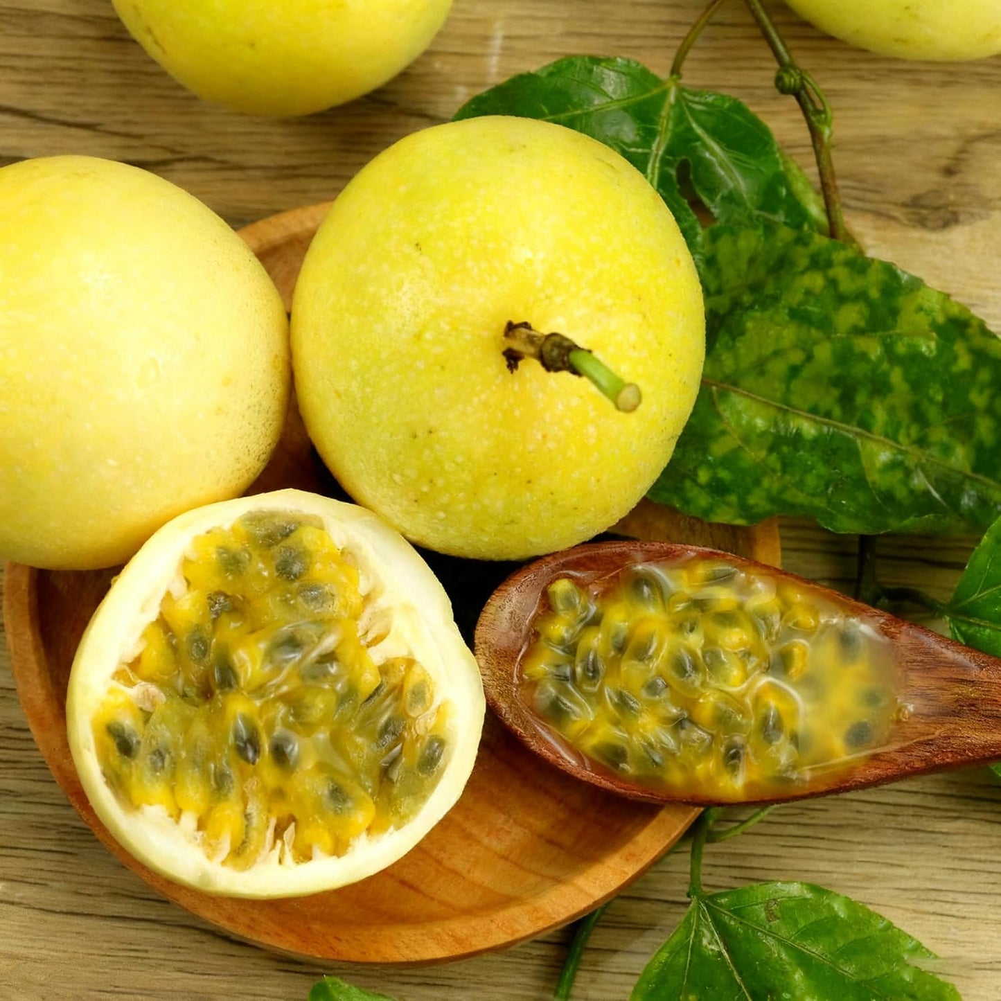 96Pcs Passion Fruit Seeds for Planting, Perennial Sweet Passion Seed, Non-GMO Heirloom Passion Fruit Seeds for Home Garden Outdoor